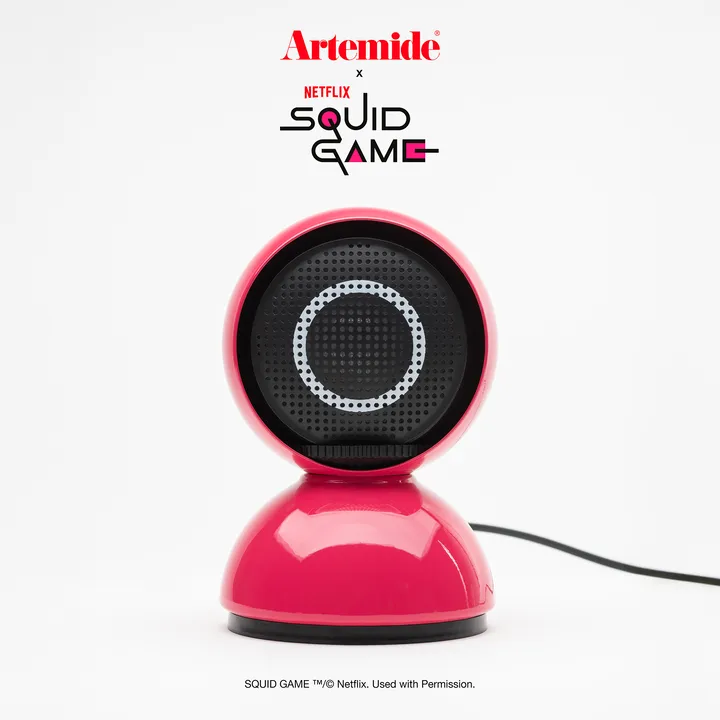 Eclisse x Squid Game bordlampe Special Edition - Guard pink - Artemide