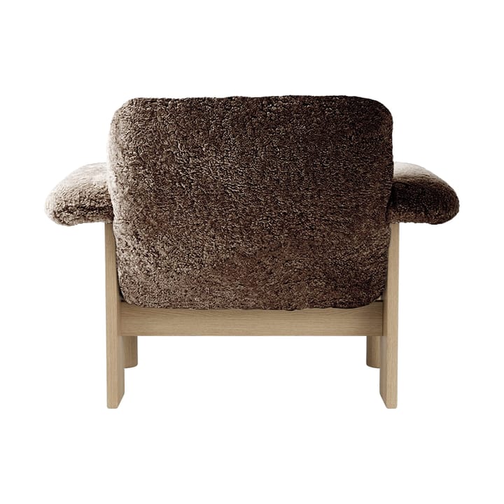 Brasilia lænestol low back, Natural oak-Sahara sheepskin curly Audo Copenhagen