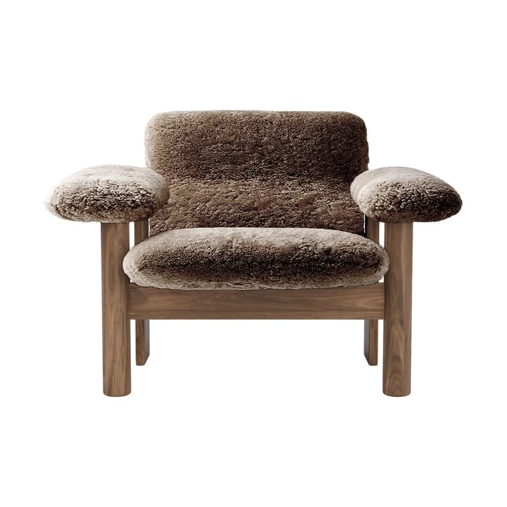 Brasilia lænestol low back, Walnut-Sahara sheepskin curly Audo Copenhagen