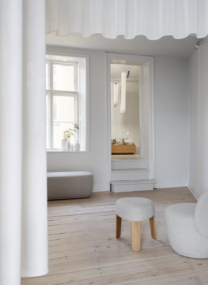 Kuon lænestol med drejefunktion, Boucla beige blomus