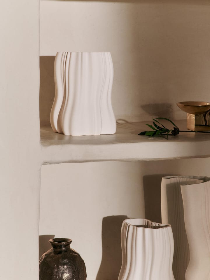 Moire vase 20 cm, Off-white Ferm Living