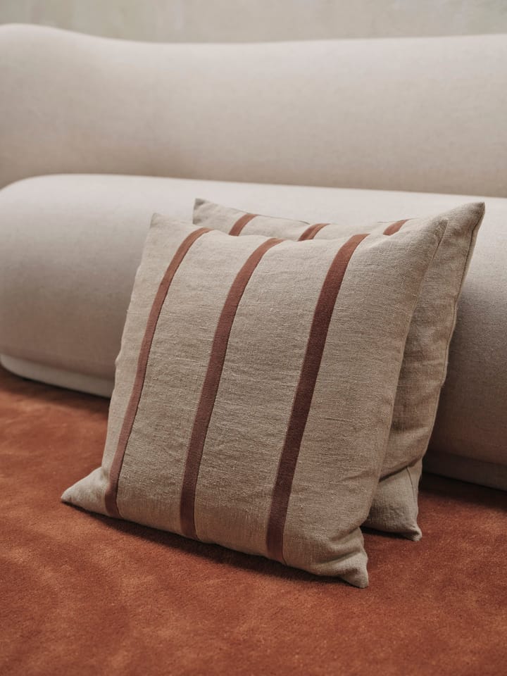 Senti Stripe pude 50x50 cm - Linen-carob brown - ferm LIVING