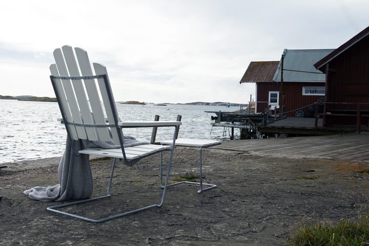 A3 solstol, Hvid lak eg-varmforzinket  Grythyttan Stålmöbler