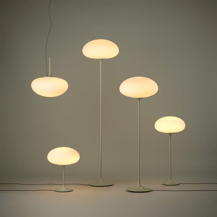 Stemlite gulvlampe 110 cm, Pebble Grey GUBI