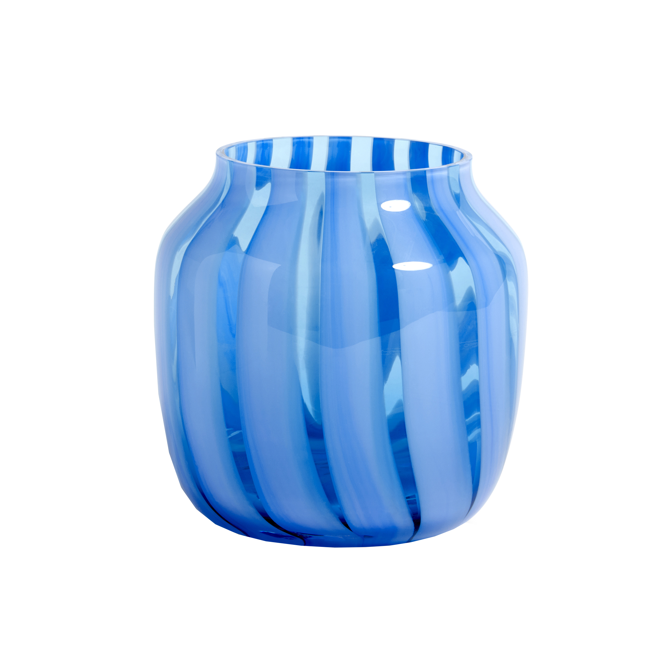 https://www.nordicnest.dk/assets/blobs/hay-juice-wide-vase-22-cm-light-blue/44569-02-01-6ded7cf230.jpg