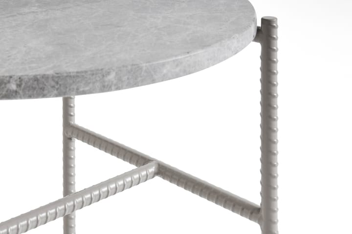 Rebar sidebord Ø45 cm, Grey marble-fossil HAY