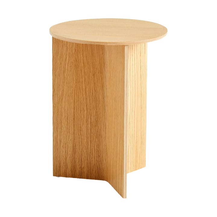 Slit high sidebord Ø35 cm - Lacquered oak - HAY