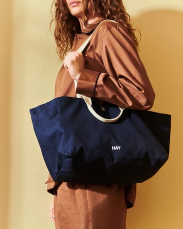 Weekend Bag No 2 taske S 26x56 cm - Midnight blue - HAY