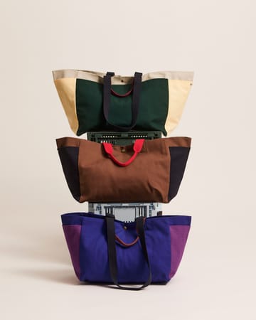 Weekend Bag Organic taske M - Dark green multi - HAY