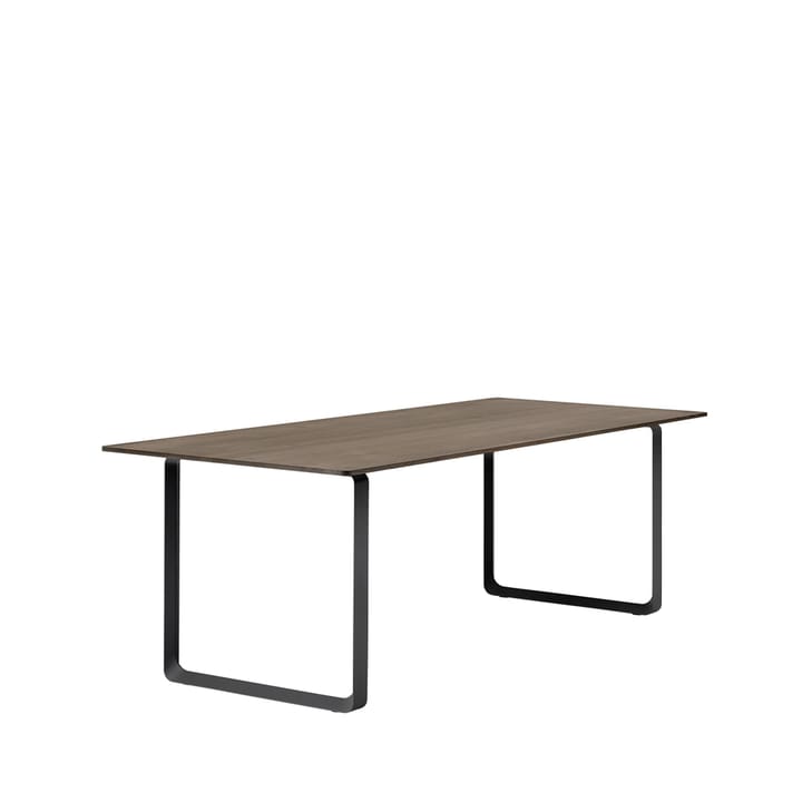 70/70 spisebord 225x90 cm - Solid Smoked Oak/Black - Muuto