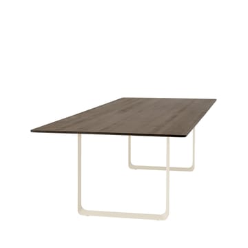 70/70 spisebord 295x108 cm - Solid smoked oak/Sand - Muuto