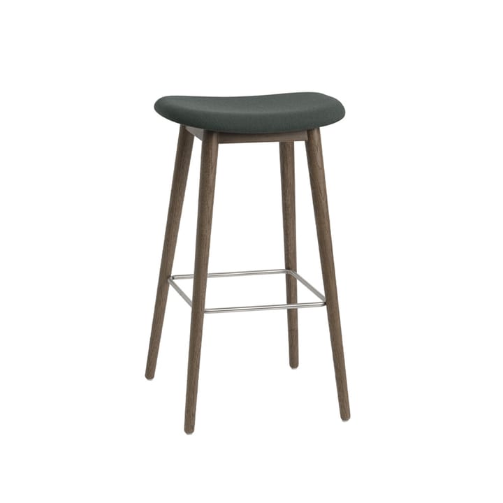 Fiber bar stool 75 cm - stof Twill Weave 990 dark green, brunbejdsede egetræsben - Muuto