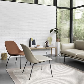 Fiber Lounge stol med stålben - beige, sort - Muuto