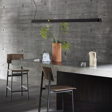 Loft barstol - black, lav, sort understel i stål - Muuto