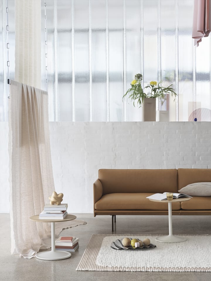 Outline sofa 3-pers. læder, Grace leather Camel-sorte ben Muuto