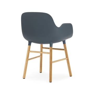 Form karmstol - blue, ben i egetræ - Normann Copenhagen