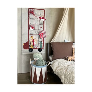 Bus julekalender 52x104 cm - Clay-red - OYOY